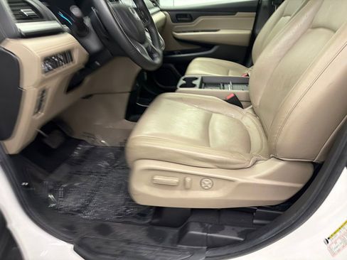 Used 2024 Honda Odyssey EX-L image 10