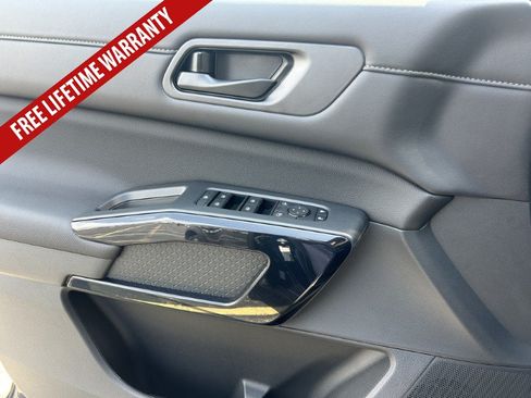 New 2026 Nissan Pathfinder SV FWD image 18