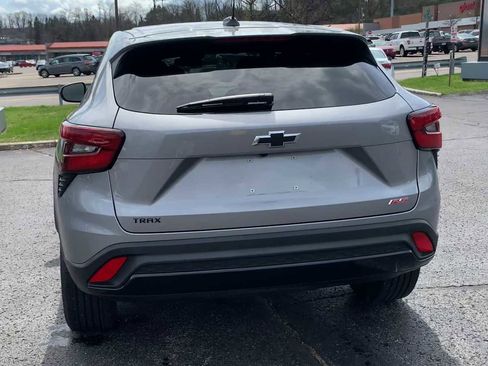 Certified 2024 Chevrolet Trax RS image 7