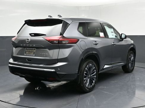 New 2026 Nissan Rogue Platinum w/ Tech Package AWD/4WD image 4