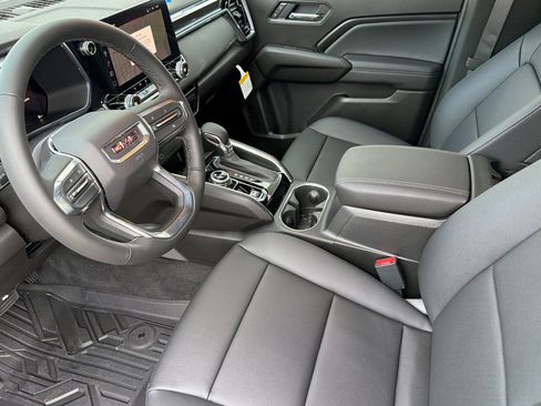 New 2026 GMC Canyon Elevation w/ Convenience Package image 8