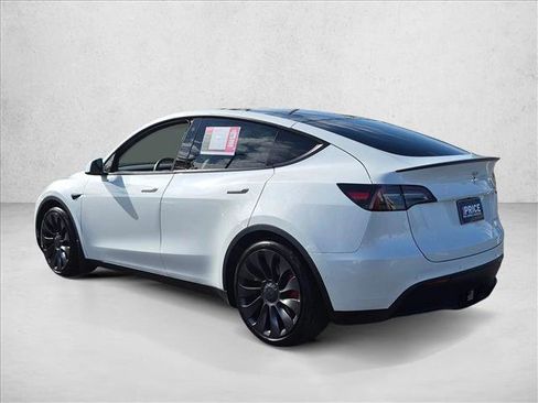 Used 2022 Tesla Model Y Performance AWD/4WD image 8