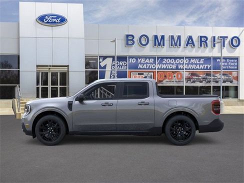 New 2025 Ford Maverick Lariat w/ Black Appearance Package image 3