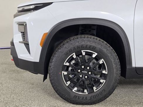 New 2026 Chevrolet Traverse Z71 AWD/4WD image 9