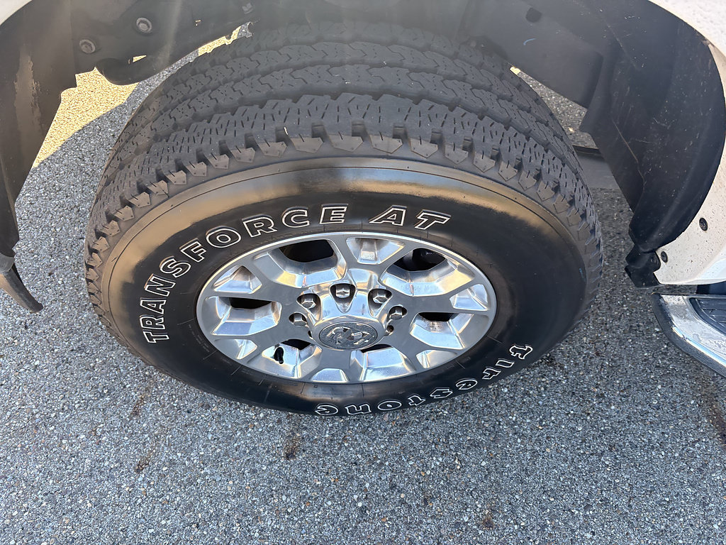 Used 2022 RAM 3500 Laramie AWD/4WD image 9