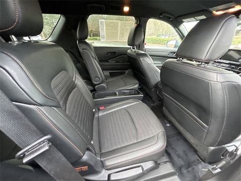 Used 2023 Nissan Pathfinder Rock Creek image 12