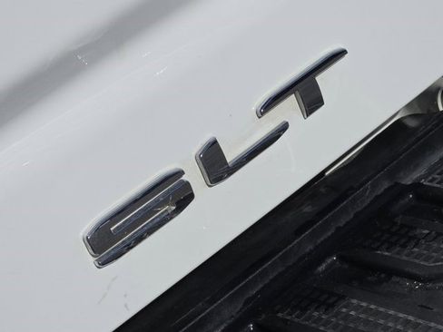 Certified 2025 GMC Sierra 2500 SLT w/ SLT Convenience Package AWD/4WD image 5