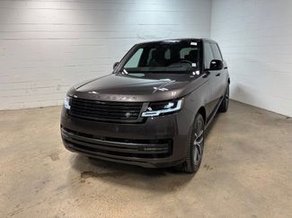 New 2025 Land Rover Range Rover Long Wheelbase SE video 2