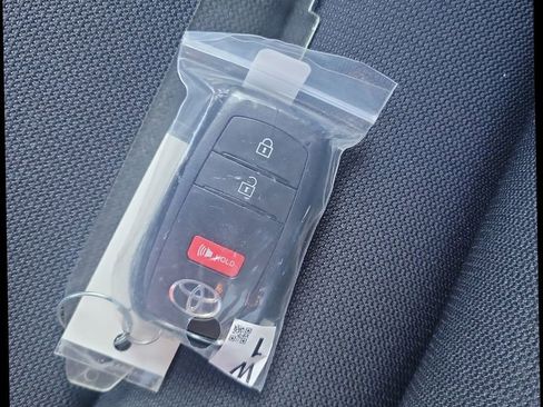 Certified 2025 Toyota Corolla Cross LE image 35