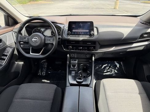 Used 2023 Nissan Rogue SV AWD/4WD image 36