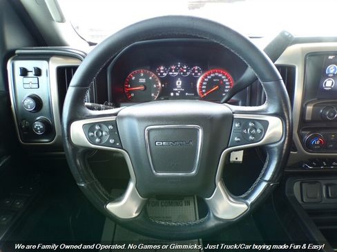Used 2015 GMC Sierra 1500 Denali w/ Driver Alert Package AWD/4WD image 30