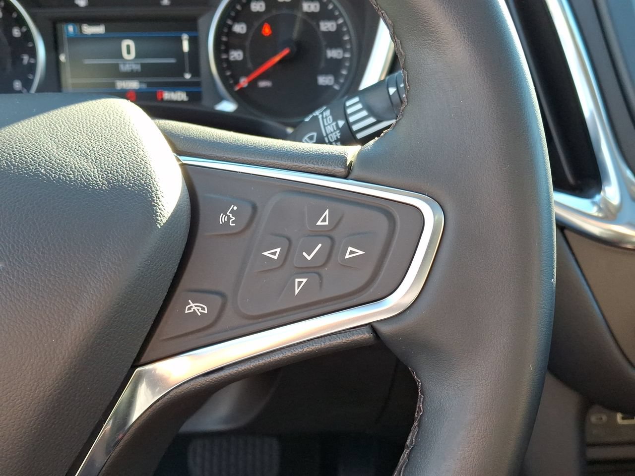 Certified 2023 Chevrolet Equinox LT FWD image 18