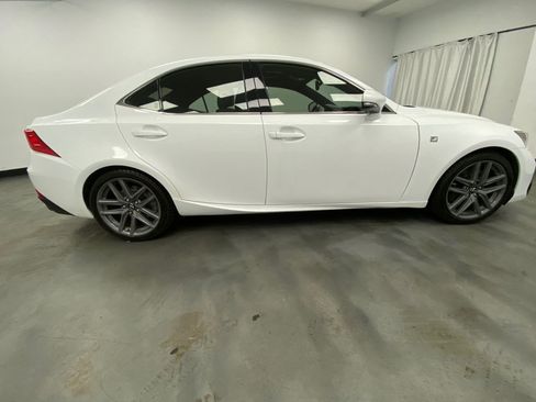Used 2018 Lexus IS 300 AWD image 5