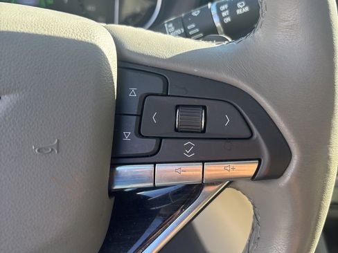 Certified 2024 Cadillac XT6 Premium Luxury w/ LPO, Floor Liner Package FWD image 17