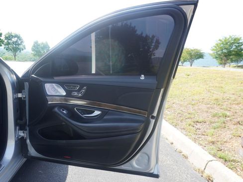 Used 2015 Mercedes-Benz S 550 4MATIC Sedan image 22