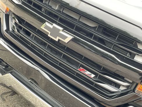 Used 2017 Chevrolet Silverado 1500 LT w/ All Star Edition AWD/4WD image 31