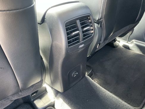 Used 2022 Ford Escape Titanium FWD image 14