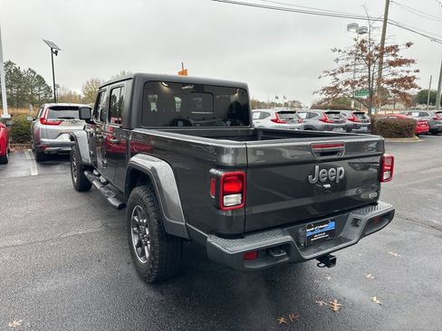 Used 2023 Jeep Gladiator Overland image 5