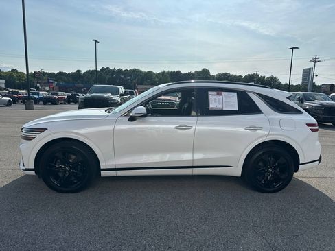 Used 2023 Genesis GV70 3.5T Sport AWD/4WD image 4