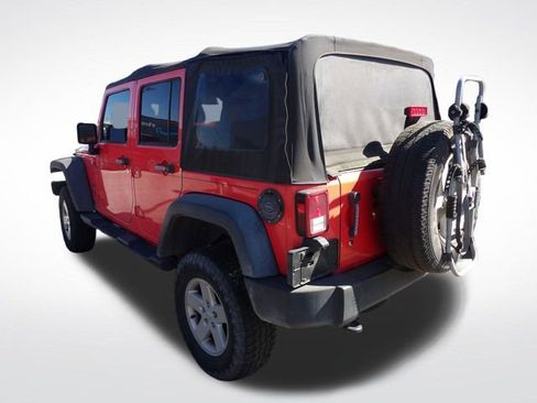 Used 2013 Jeep Wrangler Unlimited Sport image 12