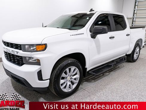 Used 2021 Chevrolet Silverado 1500 Custom image 2