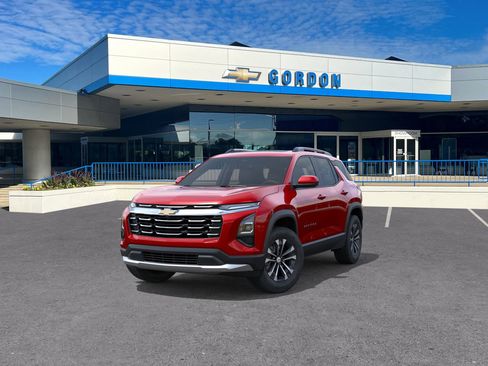 New 2026 Chevrolet Equinox LT w/ Convenience Package II image 8