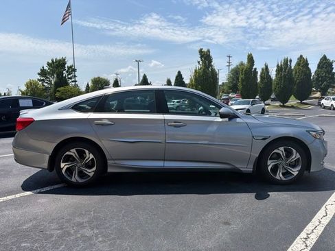 Used 2018 Honda Accord EX-L image 5
