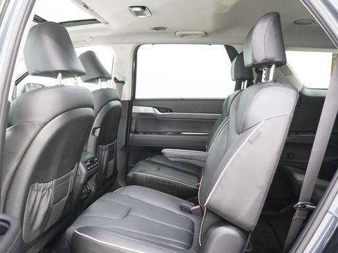 Used 2024 Hyundai Palisade SEL w/ Premium Package AWD/4WD image 16