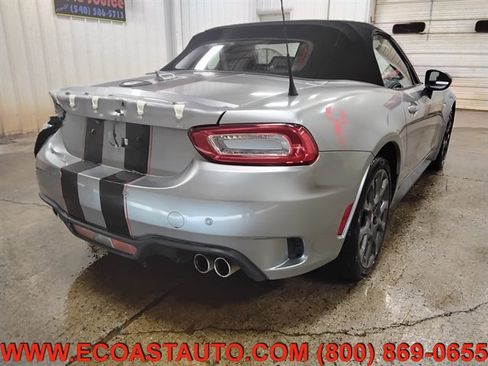 Used 2017 FIAT 124 Spider Abarth RWD image 3