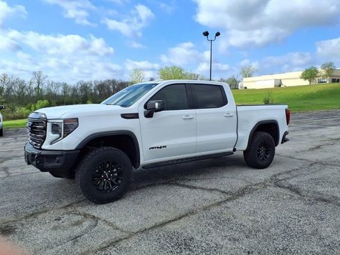Used 2023 GMC Sierra 1500 AT4X AWD/4WD image 36