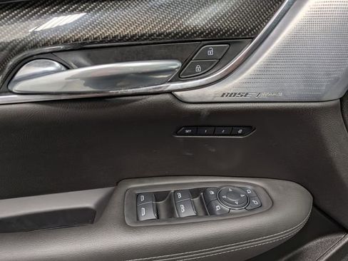 Used 2024 Cadillac XT6 Sport image 17