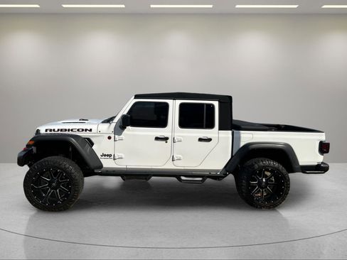 Used 2021 Jeep Gladiator Rubicon AWD/4WD image 2