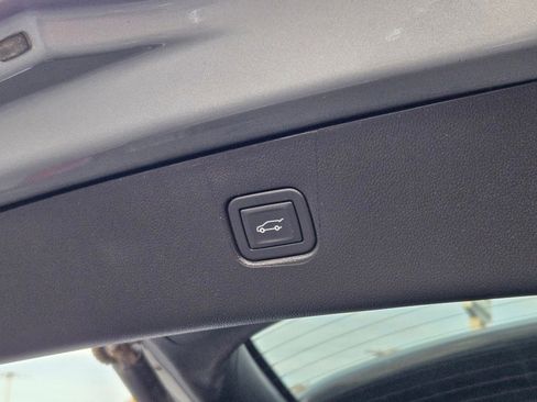 Certified 2024 Chevrolet Blazer LT w/ Convenience Package image 13