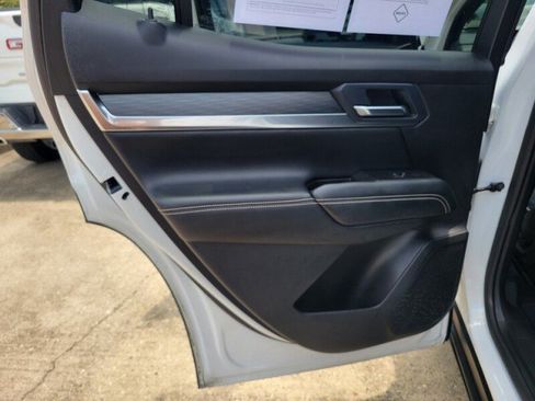 Used 2025 GMC Terrain Elevation AWD/4WD image 27