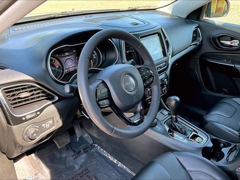 Used 2023 Jeep Cherokee Altitude Lux AWD/4WD image 18