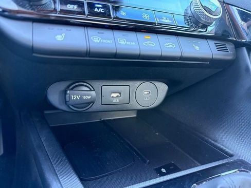 Certified 2024 Hyundai Elantra SEL FWD image 18