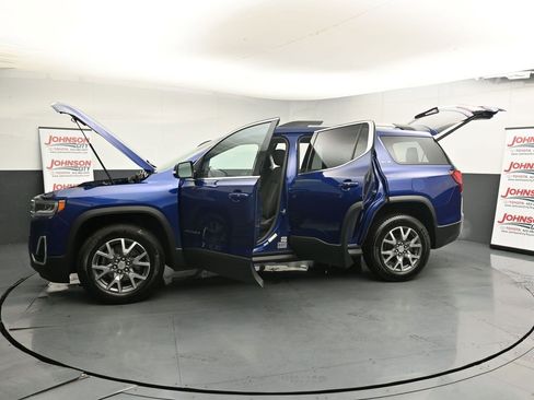 Used 2023 GMC Acadia SLE w/ Driver Convenience Package image 50