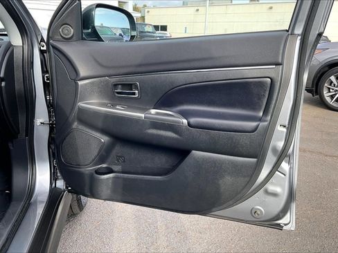 Used 2024 Mitsubishi Outlander Sport SE image 21