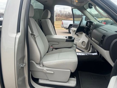 Used 2008 Chevrolet Silverado 1500 LT w/ Suspension Package, Off-Road image 32