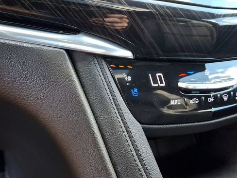 Certified 2020 Cadillac XT6 Premium Luxury AWD/4WD image 25