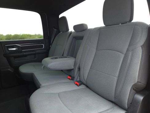 Used 2024 RAM 2500 Big Horn image 23