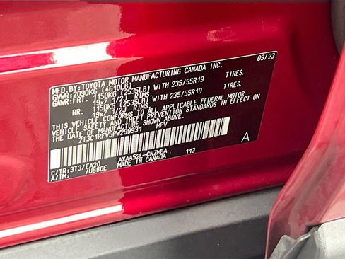 Used 2023 Toyota RAV4 XLE Premium image 34