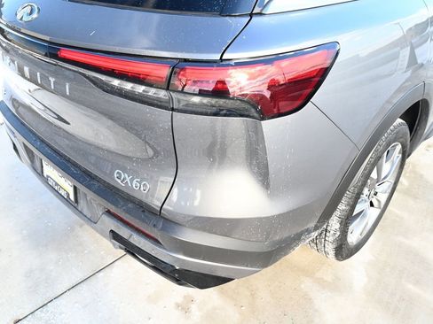 Used 2023 INFINITI QX60 Luxe image 12