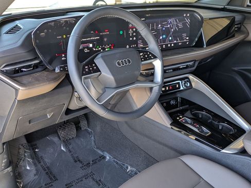 New 2025 Audi Q5 Premium Plus image 8