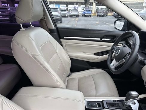 Used 2021 Nissan Altima 2.5 Platinum image 18