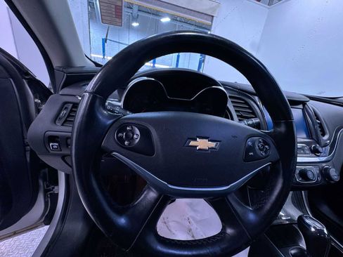 Used 2016 Chevrolet Impala LT image 15