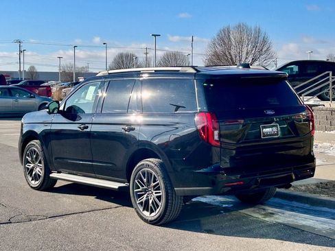 New 2026 Ford Expedition Platinum w/ Stealth Appearance Package image 3