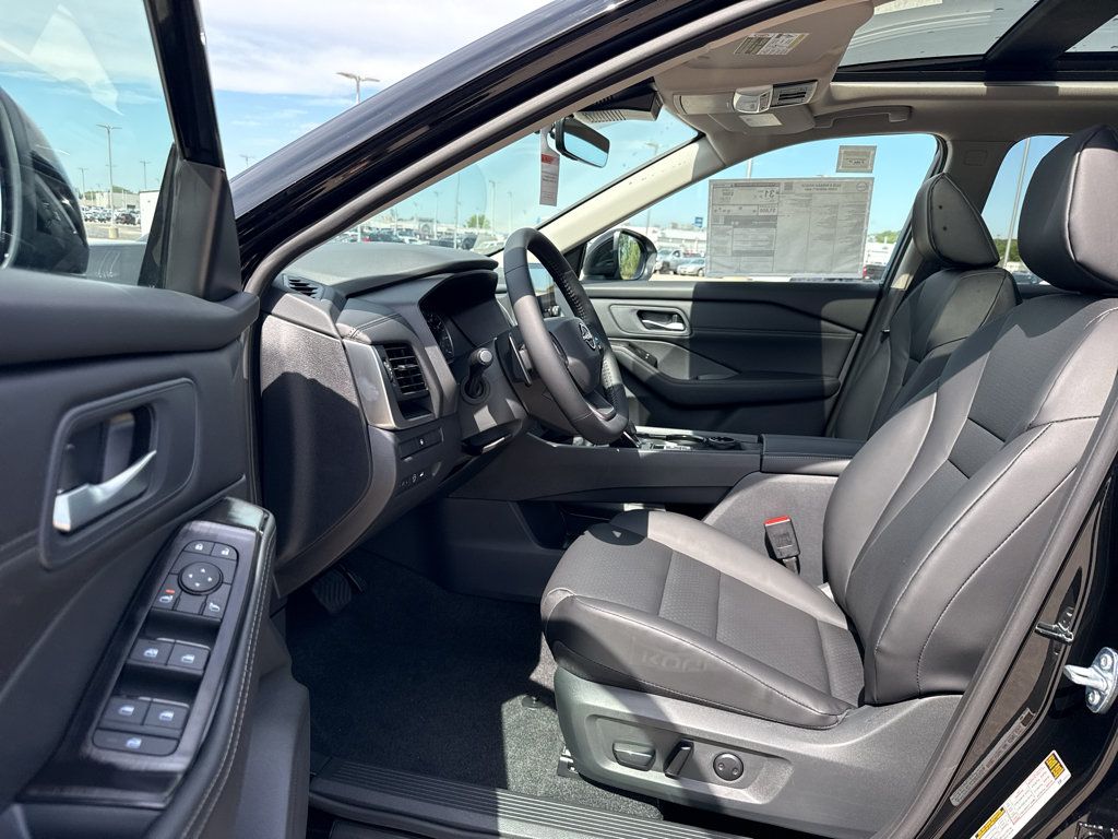New 2026 Nissan Rogue Dark Armor AWD/4WD image 11