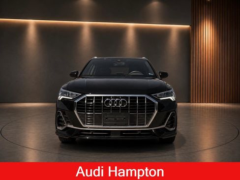 Used 2025 Audi Q3 2.0T Premium w/ Convenience Package AWD/4WD image 2