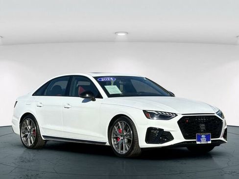 Used 2024 Audi S4 Premium Plus w/ Premium Plus Package AWD/4WD image 8